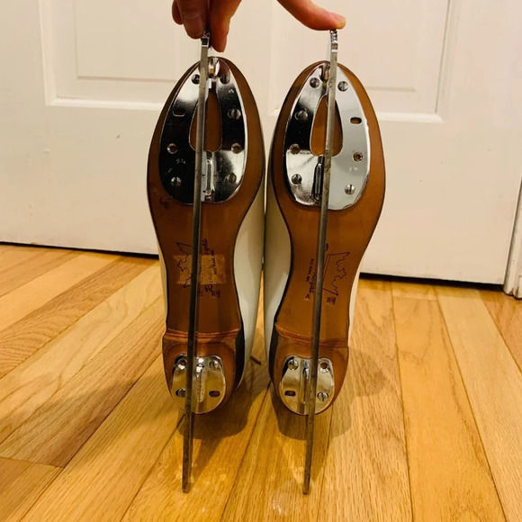 Riedell Womans Figure Skates size 5 Beige /John Wilson Corenation Comet Blade - Picture 6 of 16